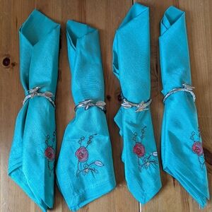 Lenox Chirp Table Linens Set